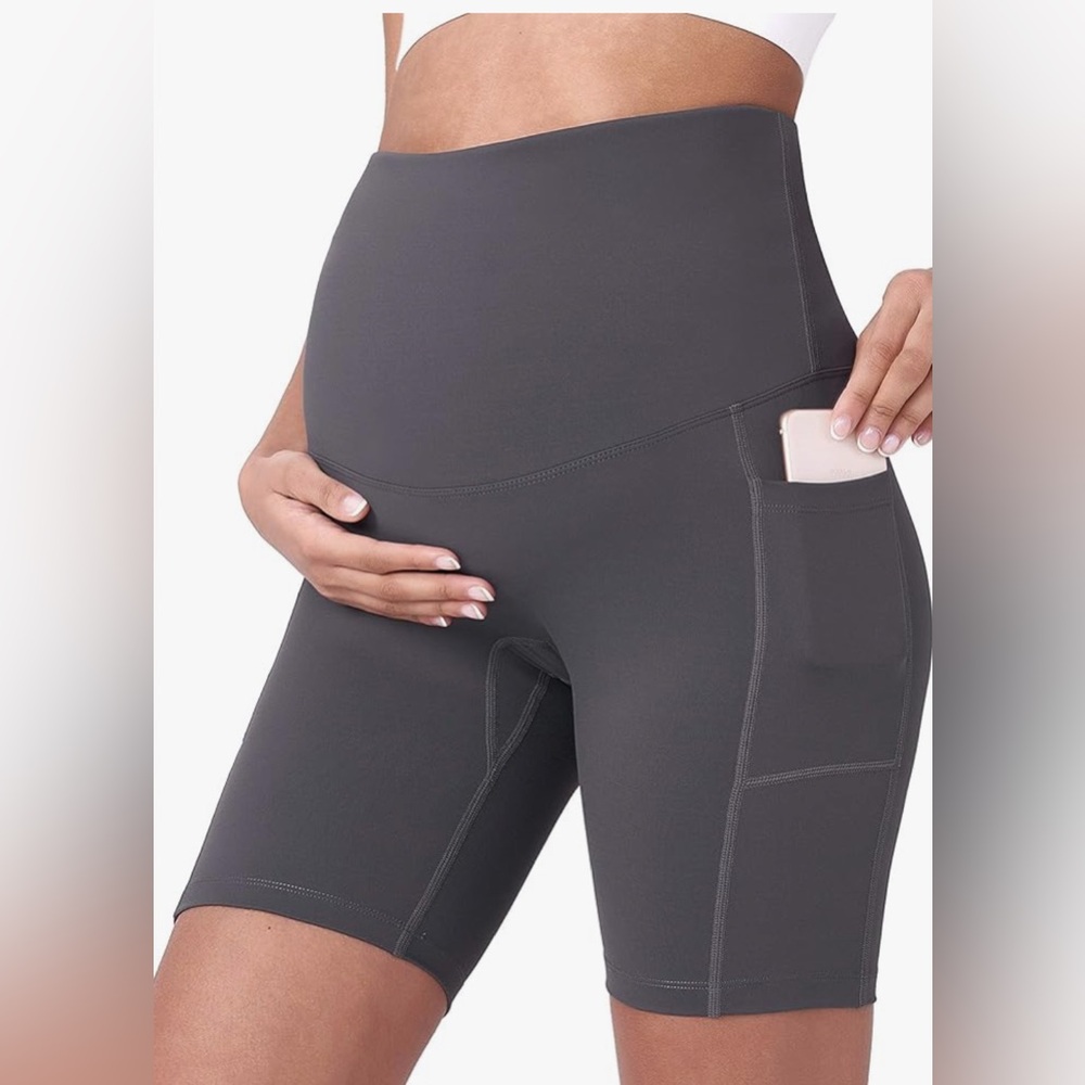 Maternity yoga shorts